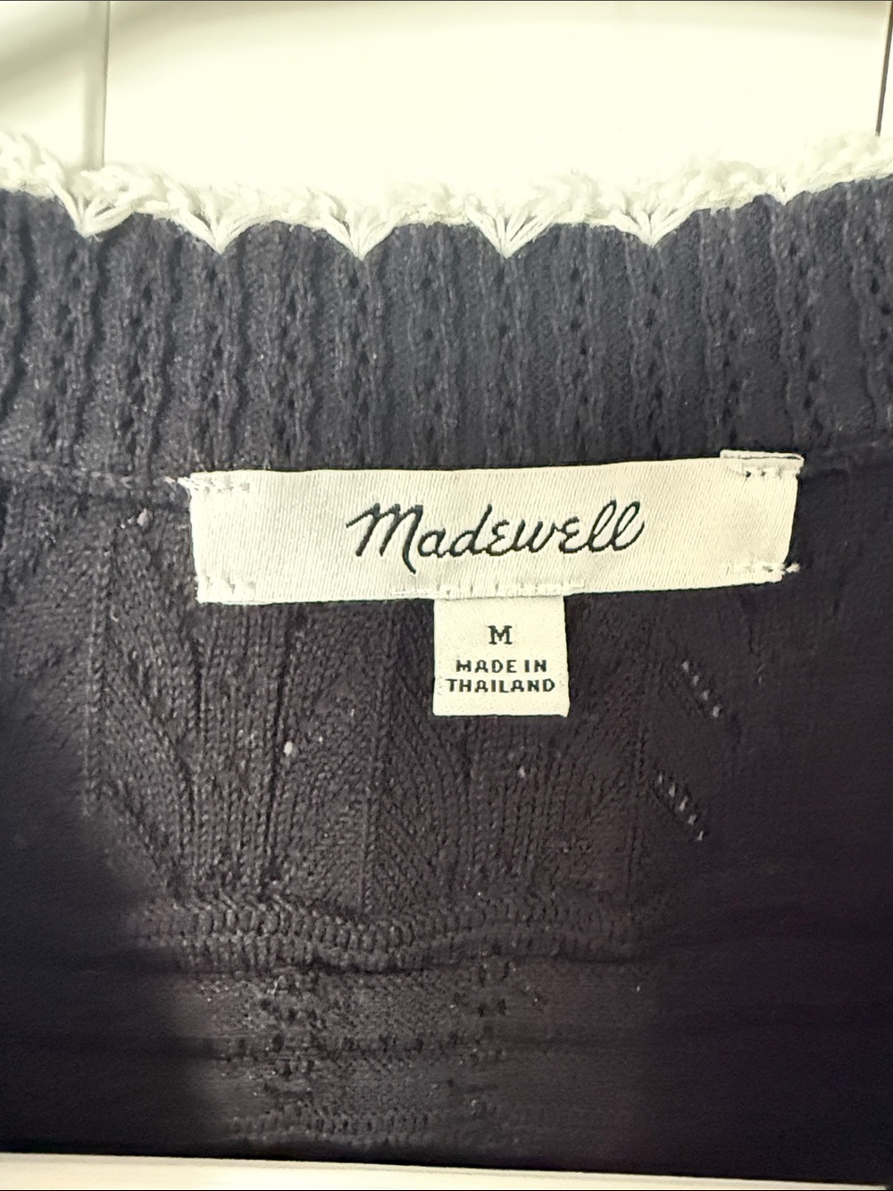 Madewell Black Sleeveless Knit Vest with White Trim - Picture 2 of 6